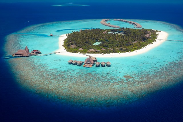 anantara kihavah maldives aerial view
