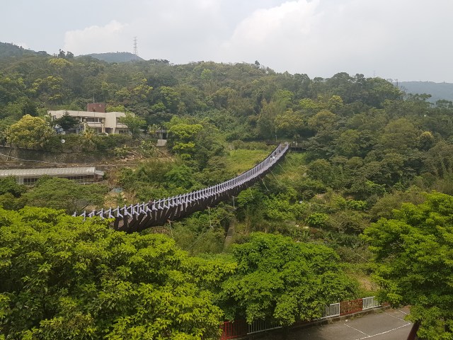 baishihu suspension bridge